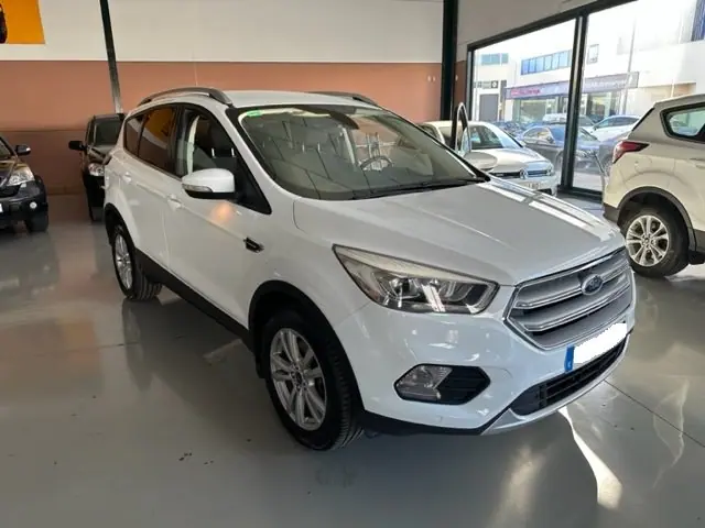 Ford Kuga 2.0 TDCI. Photo 1 of 20