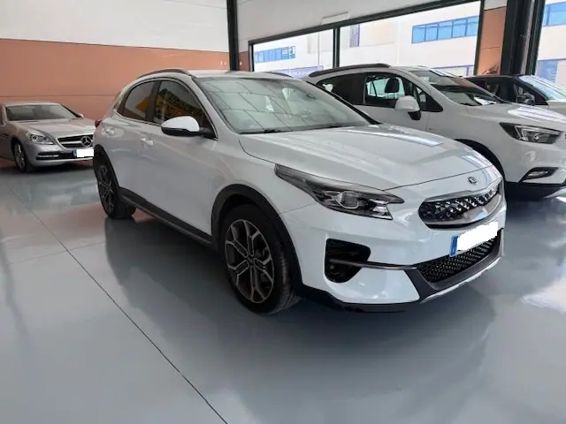 Kia XCEED KIA XCeed 1.6 GDi PHEV 104kW 141CV eTech. Photo 1 of 15