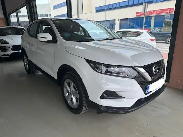 Nissan QASHQAI2 1.3 140cv. Photo 1 of 9