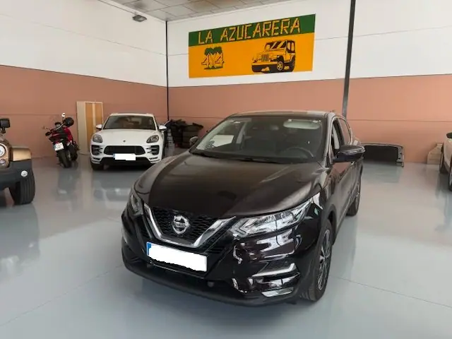 Nissan QASHQAI2 DIGT 117KW DCT NCONECTA. Photo 1 of 17