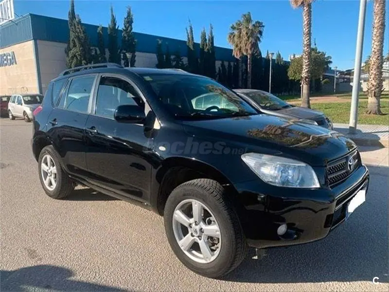 Toyota Rav4 2.2 D4D Sol. Photo 1 of 9