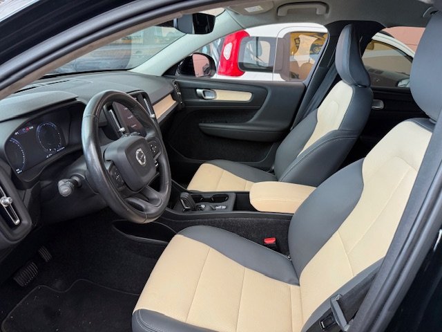VOLVO XC40 2.0 D3 AW AUTO