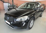 VOLVO XC60 2.0 D3 MOMENTUM