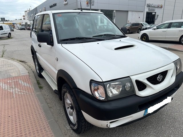 NISSAN TERRANO 2.7 TDI