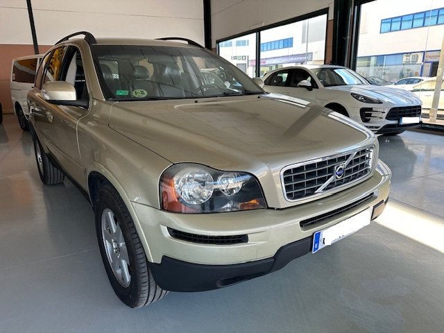 VOLVO XC90 MOMENTUM D5 7 PLAZAS