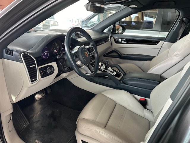 PORSCHE Cayenne COUPE E-HYBRID