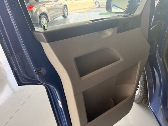 VOLKSWAGEN KOMBI 2.0 TDI 114 CONFORLINE