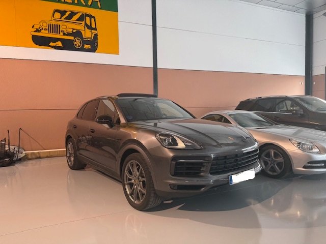 PORSCHE Cayenne EHYBRID