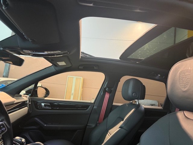 PORSCHE Cayenne EHYBRID