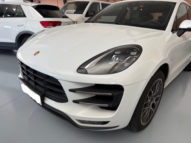 PORSCHE Macan TURBO CON PAQUETE PERFORMACE